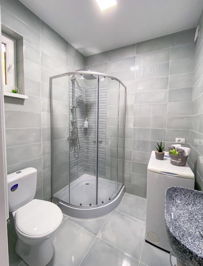 Studio 5 Brasov Luaran gambar