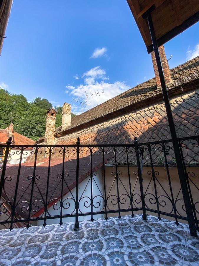 Studio 5 Brasov Luaran gambar