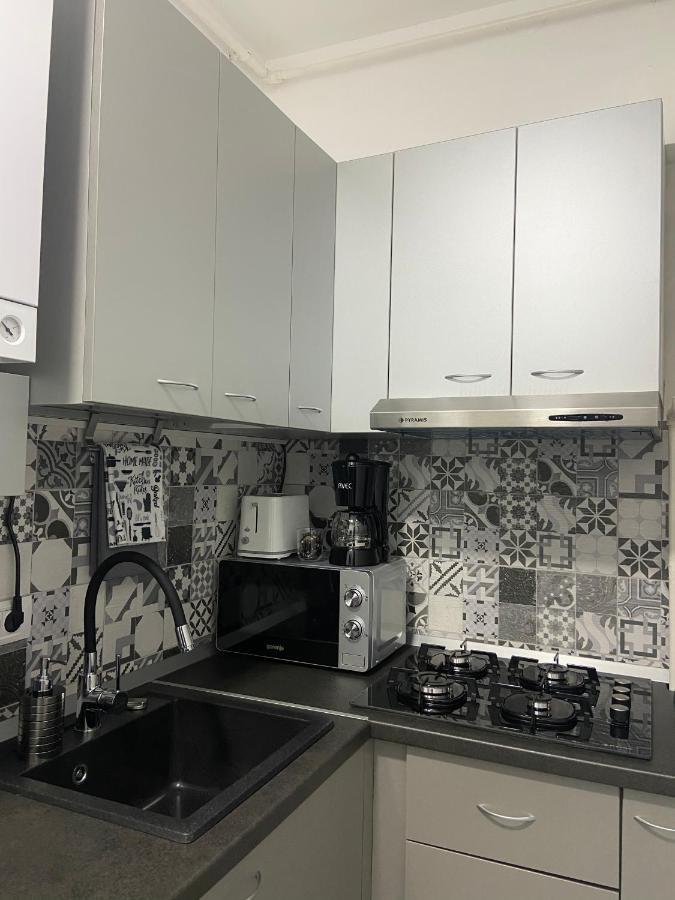 Studio 5 Brasov Luaran gambar